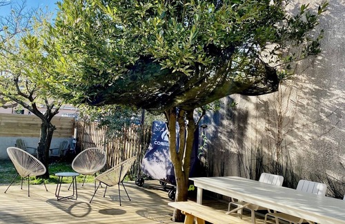 Saint-Vincent-de-Tyrosse House | Pretty house in the heart of the village - 150 m2 - Swimming pool - Beaches 10 km away - 6 pers.