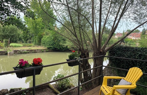 Chatillon en Bazois House | Pretty little house on the river Aron