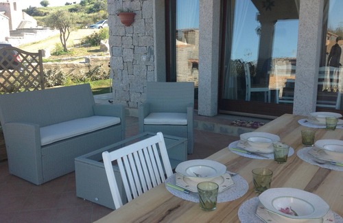 Cala Sinzias Villa | Pretty little villa adjacent to Cala Sinzias beach