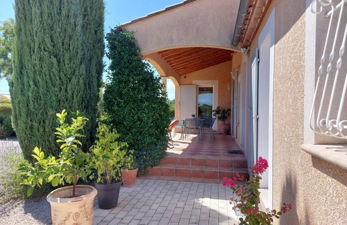 Saint-Chaptes Villa | Pretty villa in Uzège