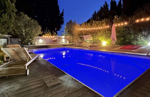Tavel House | PRETTY VILLA WITH POOL SLEEPS 8