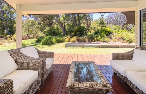 Prevelly House | Prevelly Beach Retreat | Walk to the Beach!