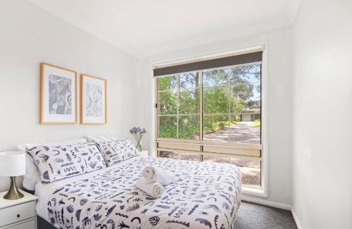 Callala Bay House | Prez Cote La Plaz - Pet Friendly -1 Min Walk to Beach
