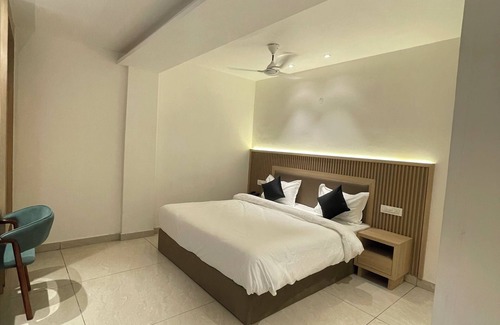 Zirakpur Hotel | Pride Inn
