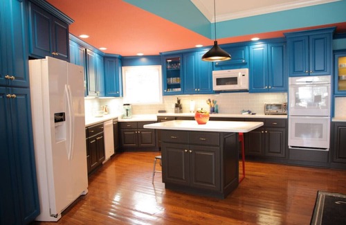 Leesburg House | Primary and Guest Home Sleeps 26 Comfortably