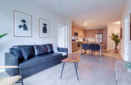 Jefferson Manor Apartment | Prime Alexandria Location | Spacious Apt