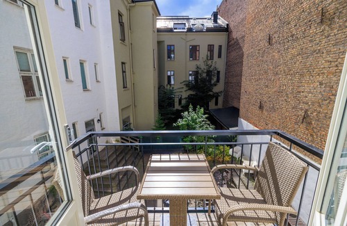 Frogner Apartment | Prime Home Rentals l Cozy & Central l Self Check-in l 400m to Aker Brygge