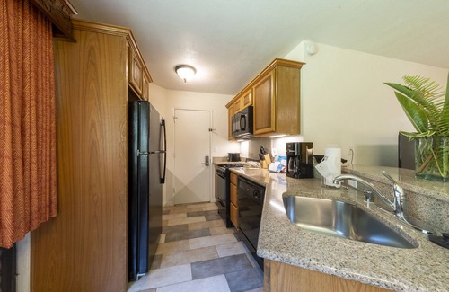 Princeville Hotel | Prime Location! 4 Comfortable Units, Free Parking, Outdoor Pool!