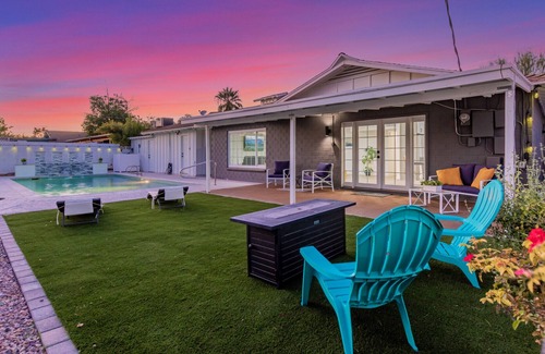 Scottsdale Estates Ten House | Prime Location! Modern & New! Swim, Play& Relax!