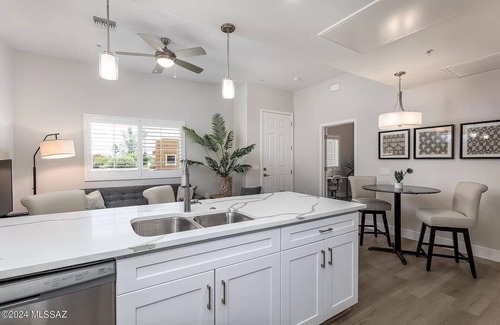 Tucson Condo | Prime Location Retreat!