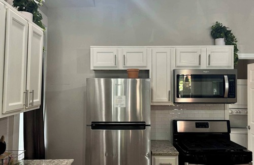 Victorian Village House | Prime Location - Short North - Free Parking