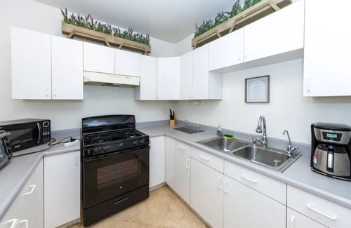 Norma Triangle Apartment | Prime Real Estate in Bev Hills w/ Patio + Parking