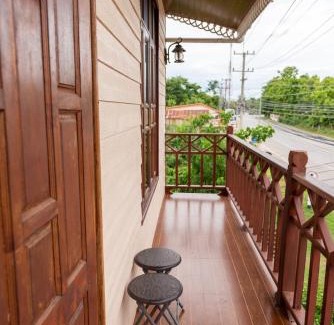 Chiang Khan Hotel | Primmalyn บ้านพริมมาลีณ