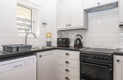 Woolfardisworthy Cottage | PRIMROSE AT MOORHEAD COUNTRY HOLIDAYS, with pool in Woolfardisworthy