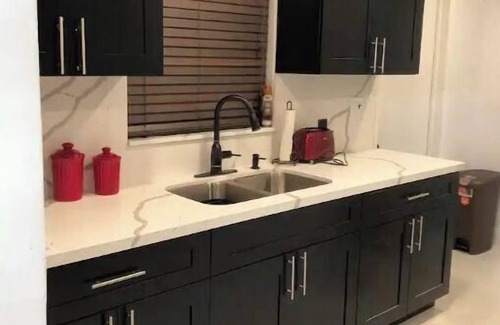 Miami Gardens House | Princess Cove - Cheerful 3 bdrm house free parking