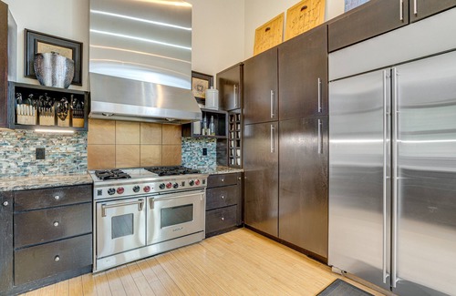 Quandary Village Ski Chalet | Pristine Breckenridge Home w/Hot Tub & Mtn Views!n