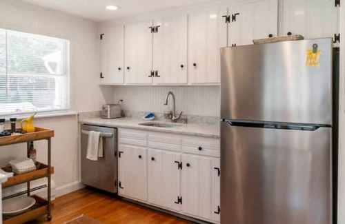 Wianno House | Pristine Osterville Cottage