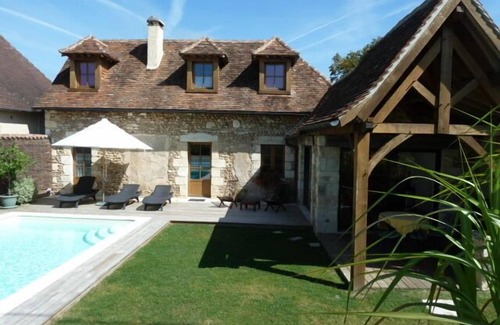 Saint-Crepin-d'Auberoche Cottage | Private swimming pool (heated in season), peace and quiet, charming house : Chez Milou