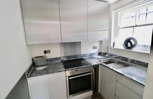 St. Johns Wood Apartment | Private 1-bed Apartment in Central London