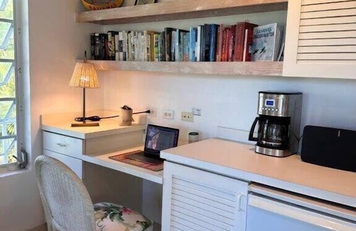 North Palmetto Point Cottage | Private 12 Acre Beachfront Home on a World Renowned Pink Sand Beach