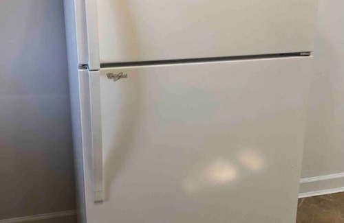 Woodbridge Apartment | Private 2-bed house with free parking and 15-min walk to direct NYC Manhattan train