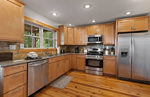 Vilas Cabin | Private 7-Acre Sanctuary: Long-Range Views, Hot Tub & Game Room