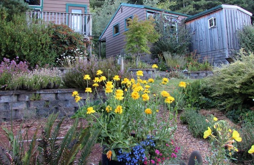 Langlois House | *Private 80 Acre Mountain-Top Property Great For Events Family Get-2-Togethers*