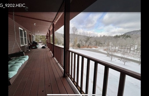 Clemons House | Private Adirondack Getaway. Stunning Fall Foliage. Close to Lake George and VT.