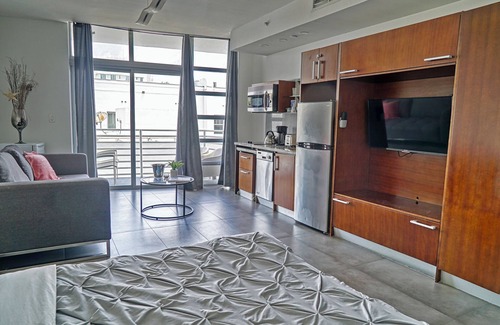 South Beach Apartment | Private Apartment at the Congress
