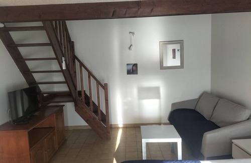 Foissac Apartment | Private apartment with pool