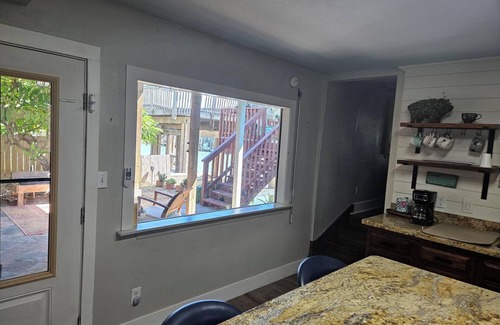 Port Isabel House | Private Bayside house with Boat Docks 3-bedroom 2 bath, AC in Port Isabel.