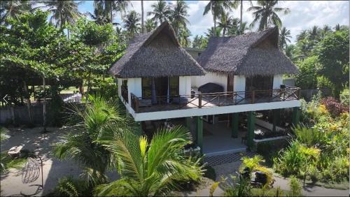 Catangnan House | Private Beachfront Villa in Siargao