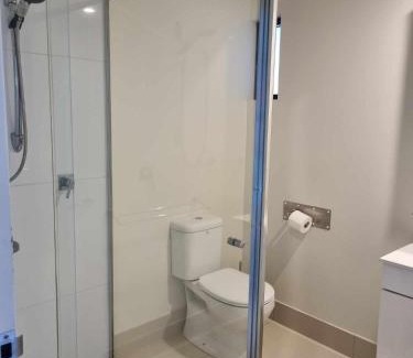 Southport House | Private Bedroom and Bathroom in a shared Apartment