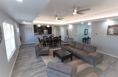 Central Oklahoma City Apartment | Private Bedroom Suite - Communal House near Integris Private