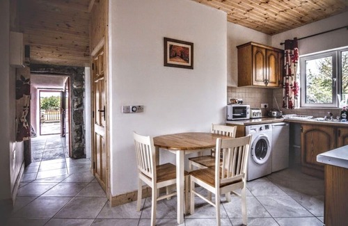 Carracastle Cottage | Private Boutique Farm Cottage and Activities on Rural Ireland