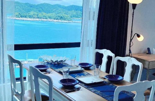 Downtown Kota Kinabalu Apartment | Private Corner Stay! Ocean-View, Walk to Jetty & Food Spots-Mango House1