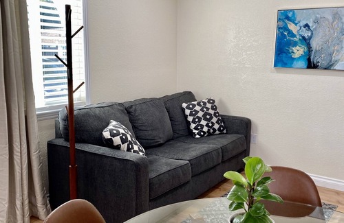 Julian - St. James Cottage | Private Cottage nearby SCU, San Jose Downtown, San Jose Airport, SAP