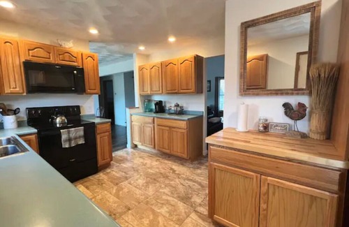 Lansing House | Private Country Home, Convenient Location