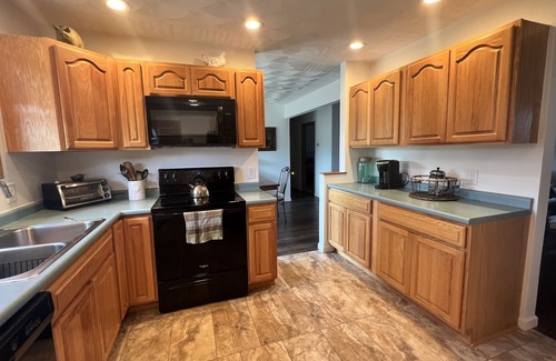 Lansing House | Private Country Home, Convenient Location