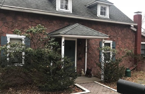 Town of Ramapo Cottage | Private Cozy Cottage in New Hempstead