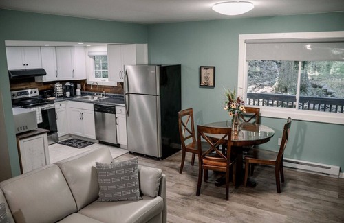 Cambra House | Private Creekfront-fish-Kayaks,campfire,decks, well known trout stream, privacy