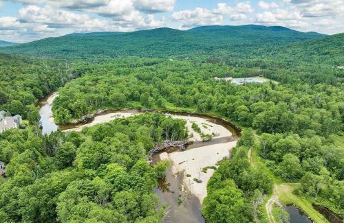 Bretton Woods Resort | Private end unit Townhome in Bretton Woods