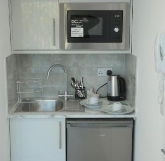 Luton House | Private Ensuite 4 min drive to Luton Airport