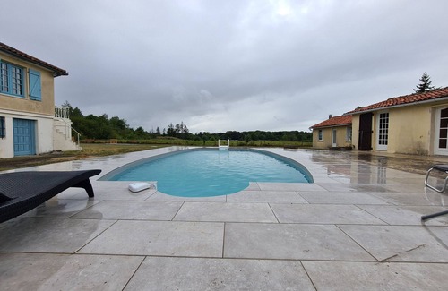 Belabre Cottage | Private Estate with Pool, Pond, and Lofts in Berry