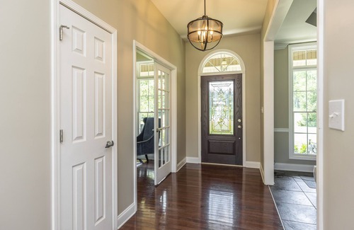 Lexington House | Private Gated 3 Acre Estate with Fishing Pond