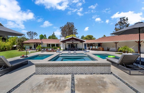 Encinitas House | Private gated home, pool/hot tub, bbq, beach, families, summer vacation.