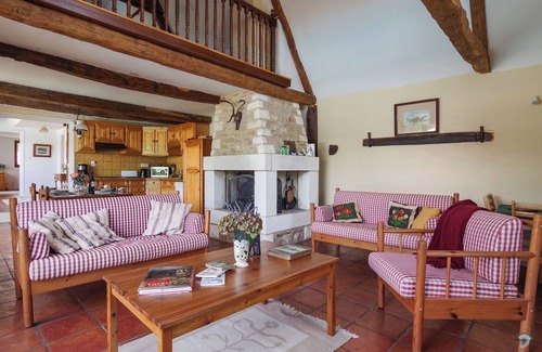 Saint-Geyrac Cottage | Private Gite With Private Heated Swimming Pool, Central Dordogne Location