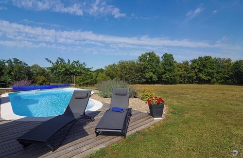 Saint-Geyrac Cottage | Private Gite With Private Heated Swimming Pool, Central Dordogne Location