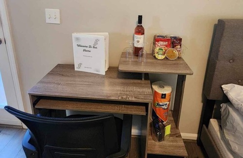 Winston - Salem House | Private guest suite with separate entrance -Pet friendly