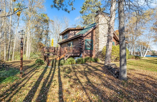 Ironton Cabin | Private Hideaway on Lookout Lake with Hot Tub & Pontoon